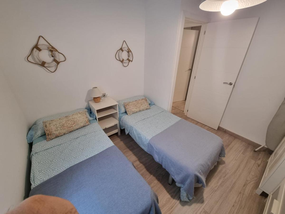 Apartamento Primera Linea Mar Cambrils Cerca Puerto Exterior foto