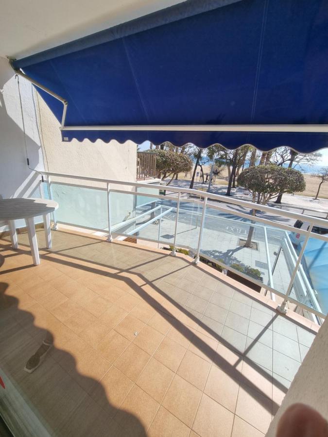 Apartamento Primera Linea Mar Cambrils Cerca Puerto Exterior foto